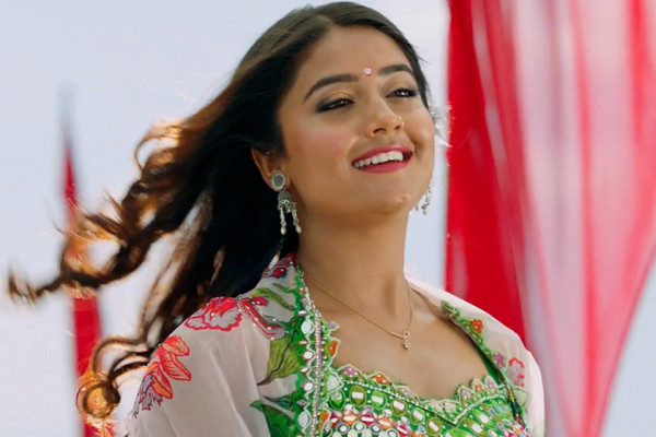 पल शाह अभिनित फिल्म ‘आ बाट आमा’ को ट्रेलर रिलिज